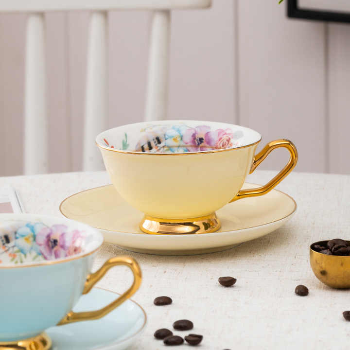 Wholesale Royal Classic Porcelain Coffee Cups Ceramic Teacup and Saucer Set 7.5 Oz 200ml Wedding Gifts Ceramic Flower Cups