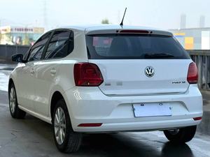 Volkswagen <span class=keywords><strong>Polo</strong></span> <span class=keywords><strong>2014</strong></span> a Precio Económico, Popular Hatchback de 5 Puertas y 5 Plazas, Pequeño y Lujoso, de Gasolina, Automático, con Asientos de Cuero, Volante a la Izquierda - Product Image 3