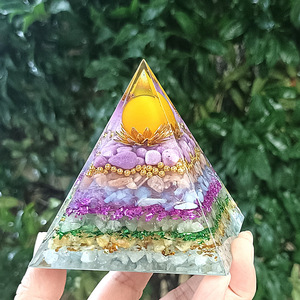 คริสตัลเพบเบิลพีระมิดเรซิ่นอีพ็อกซี่งานฝีมือประดับตกแต่งโต๊ะทำงานตกแต่งบ้านสำนักงานดอกบัวสีเหลืองเจดีย์ 7 ชั้น - Product Image 1