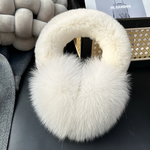 <span class=keywords><strong>Cache</strong></span>-oreilles d'hiver chauds et luxueux pour femmes, en fourrure de renard véritable, doux et moelleux, de haute qualité, vente en gros - Product Image 1