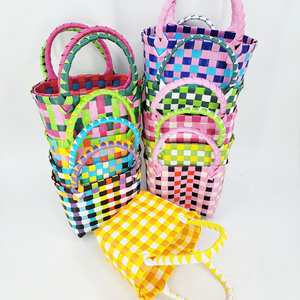 Bolso Tejido a Mano, Colorido, a Cuadros, Bonito y Cuadrado, Bolso de Mano para Mujer, Versátil y Portátil - Product Image 1