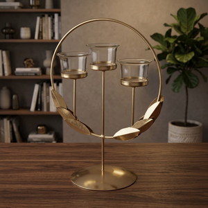 Candelabro Dorado Opulento de Hierro Hecho a Mano, Ecológico y Duradero, con Tres Portavelas de Vidrio y Diseño de Hojas para Decoración del Hogar - Product Image 4