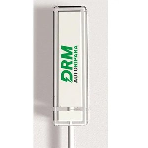Modulo di ricarica batteria Beghelli, design compatto a cubo da 10,3 cm per uso automobilistico - Product Image 1