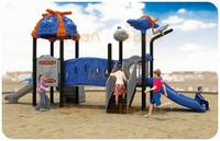 Structure de jeu extérieure en plastique pour enfants, avec toboggan et structure d'escalade, thème ludique, personnalisable pour maternelle, école, parc