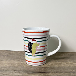 Taza de cerámica creativa con diseño de erizo, taza de porcelana blanca con dibujos animados para regalos - Product Image 1