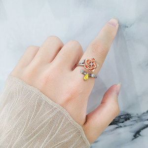Anillo giratorio europeo-americano con diseño floral, personalizado, creativo, resistente a la presión, anillo antiestrés con forma de rosa, venta al por mayor - Product Image 3