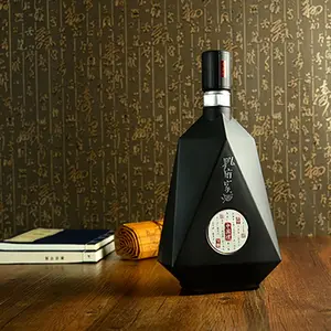 Sıcak satış likör şişesi yüksekliği özel 1000Ml 50Ml viski şişesi Botella Vino