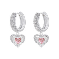 Boucles d'oreilles pendantes de créateur de luxe en forme de lettre, boucles d'oreilles créoles cœur plaquées or 18 carats, bijoux hip-hop pour femmes Yiwu