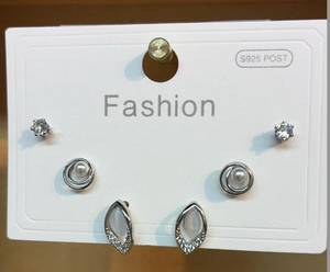 Eleganti Orecchini a Perno in Stile Francese con Perle, Design Geometrico in Argento, Montatura a Castone, Perle d'Acqua Dolce, Gioielli Raffinati da Donna per Uso Quotidiano - Product Image 3