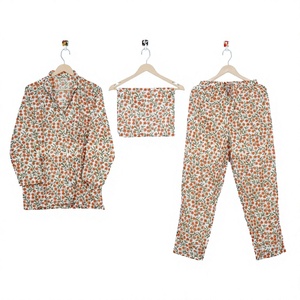 Ensemble de pyjama long en coton fait main, style indien, motif floral, taille élastique, respirant, tricoté, idéal pour les vacances - Product Image 1