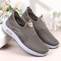 Chaussures d'été respirantes en maille, légères et à semelle souple, antidérapantes, pour la marche décontractée, idéales pour les personnes d'âge moyen et les seniors – Nouveauté et best-seller