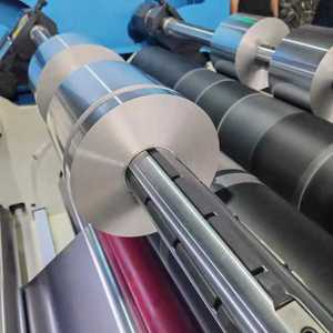 Rollo de papel de aluminio de grado industrial 1060 1070 1235 3003 8011 8079 con alta calidad - Product Image 1