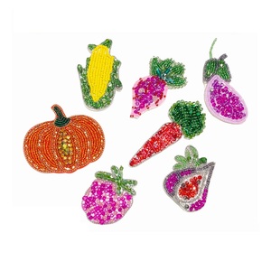 Patchs brodés en forme de légumes (oignon, aubergine), breloques pour sacs, décorations pour <span class=keywords><strong>cheveux</strong></span>, patchs brodés pour chapeaux, accessoires en gros - Product Image 1