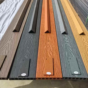 Plancher en WPC pour extérieur à grain de bois parfait, revêtement de sol en WPC gaufré, plancher composite de 140 mm, panneau en bois brossé pour jardin - Product Image 2