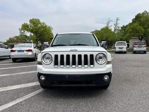 <span class=keywords><strong>Jeep</strong></span> Patriot d'occasion <span class=keywords><strong>2013</strong></span> 2.4L 4x4 Édition Sport SUV Compact Noir 5 Places Personnalisation Intérieure Disponible - Product Image 2