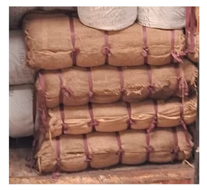 Tissu tissé large en toile de jute naturelle idéal pour les projets de décoration de table de jardinage et de sacs - Product Image 3