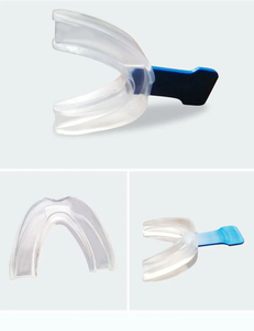 Les meilleurs appareils <span class=keywords><strong>anti</strong></span>-<span class=keywords><strong>ronflement</strong></span> de 2016 Dispositif de santé bucco-dentaire de vente chaude Protège-dents en silicone <span class=keywords><strong>anti</strong></span>-<span class=keywords><strong>ronflement</strong></span> et aide au sommeil avec boîte - Product Image 5