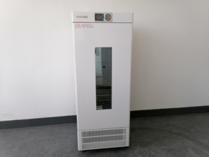 Incubadora de Refrigeración sin Flúor LBI-250 con Pantalla Digital para Microbiología y Bioquímica - Product Image 3