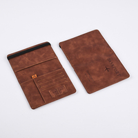 Portefeuille de voyage en cuir PU en gros, pochette pour passeport avec blocage RFID et compartiment pour carte SIM, accessoire de voyage