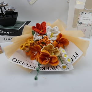 <span class=keywords><strong>Ramo</strong></span> de Flores Artificiales Tejidas a Mano al por Mayor, 11 Piezas, Flores de Crochet Ecológicas Desechables Multicolores, <span class=keywords><strong>Tulipanes</strong></span> <span class=keywords><strong>y</strong></span> <span class=keywords><strong>Rosas</strong></span> - Product Image 4