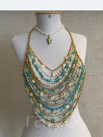 Harnais de corps perlé fait main pour femme, style festival, bijoux de corps multicouche bohème, chaîne de corps pour bikini, haut de bikini, bralette en perles bleues et coquillages