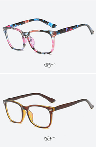 Montature per Occhiali Personalizzate con Ali Sottili Oversize, Lenti Ottiche Anti Luce Blu di Base - Product Image 6