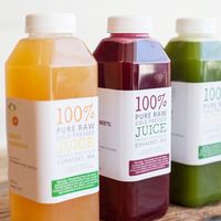 Étiquettes personnalisées pour bouteilles d'eau minérale, adhésives, pour jus et boissons, en plastique, impression professionnelle, étiquettes d'emballage