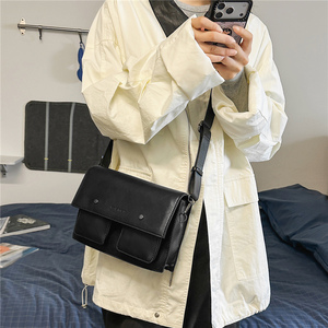 Sac bandoulière unisexe de luxe en cuir PU magnétique imperméable, style <span class=keywords><strong>selle</strong></span> <span class=keywords><strong>espagnole</strong></span>, nouvelle collection, large bandoulière, le plus vendu - Product Image 4