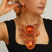 Collier et boucles d'oreilles en fil d'aluminium tressé, ornés de cristaux faits main, au design audacieux, accessoires pour femmes
