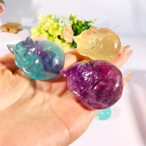 Bán buôn tinh thể tự nhiên thủ công mỹ nghệ đầy màu sắc fluorite ngủ mèo fluorite đá động vật khắc cho bàn trang trí - Product Image 4