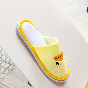 Chaussons jetables haut de gamme pour enfants, qualité hôtelière, antidérapants, à semelle épaisse, en coton et lin, motif dessin animé - Product Image 2