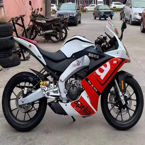 Moto Usata: <span class=keywords><strong>Aprilia</strong></span> GPR250R, Moto Sportiva 250cc a Benzina Raffreddata ad Acqua, Prodotta in Cina ed Esportata in Africa. - Product Image 3