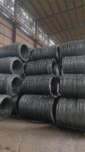 HRB400 Güte Klasse Durchmesser 6mm 8mm 10mm Warmgewalzter Schwarzer Stahlbewehrungsstab in Rolle 12m Länge ASTM/AISI Standard für Bauarbeiten - Product Image 5