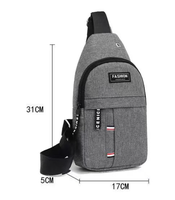 Wasserdichte Leichte Crossbody-Umhängetasche für Herren mit Kopfhörerloch Modische Herren-Seitentasche