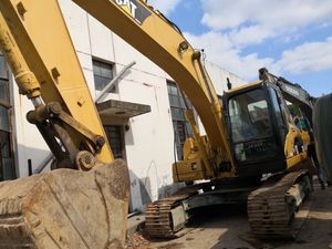 Pelle sur chenilles Caterpillar Cat320C de 20 tonnes d'occasion, équipement lourd, avec composants centraux, moteur, pompe de boîte de vitesses - Product Image 3