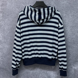 เสื้อฮู้ดดี้ทรงหลวมแบบมีซิป ผ้าคอตตอนพิมพ์ลายทาง น้ำหนักมาก แบบดรอปโชลเดอร์ ผลิตโดยผู้ผลิตเสื้อฮู้ดดี้แบบมีซิปสั่งทำพิเศษ - Product Image 2