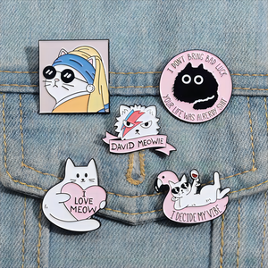 Spilla Creativa Anime per Animali, Accessori Gattino Amore Miau Proteggi Animale, Simpatici Spille per Vestiti e Zaini, Colore Personalizzato, Lega di Zinco - Product Image 6