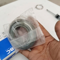 K B C Auto Bearing Seri 6200 Baris Tunggal C3 Baja Krom Rendah Kebisingan Tahan Lama Pelumas P4 P5 6208 Bantalan Bola