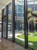 AS2047 NFRC Abrace la belleza de la luz natural sin marco con nuestro piso a techo Pared de ventana de vidrio tintado de aluminio de gran tamaño