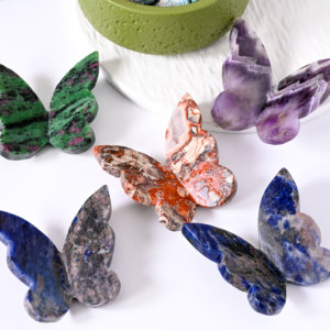 Papillon en cristal naturel sculpté à la main, artisanat en pierre de haute qualité, ornement en pierre précieuse polie pour la décoration intérieure, collection de cadeaux - Product Image 4