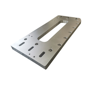 Mecanizado <span class=keywords><strong>CNC</strong></span> Fresado para Equipos Industriales Mesa Grande de Aluminio Fijación de Roscas Prototipo de Pequeña Cantidad Marca OEM - Product Image 3