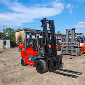 Carretilla Elevadora Diésel FG30 de 3 Toneladas, 99% Nueva, Usada, con Neumáticos Sólidos y Mástil de Dos Etapas, Alta Calidad, Bajo Precio, en Venta - Product Image 5