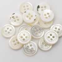 Boutons en nacre naturelle de haute qualité, 18L, 4 trous, avec logo personnalisé, en forme de coquillage de mer, à dos plat, fantaisie