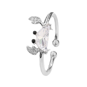 Anelli con Piccoli Granchi in Strass Luccicanti per Donne e Ragazze, Gioielli Unici e Carini a Forma di Animali Marini - Product Image 1