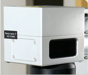 Machine de marquage laser à fibre intégrée de bureau 30W, portable, compacte, entièrement automatique, pour la gravure d'étiquettes métalliques et la construction de stands - Product Image 5