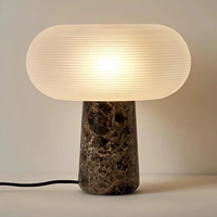 Lampe de table en pierre naturelle de style nordique, abat-jour en verre, lampe de table en travertin de luxe pour salon et chambre à coucher