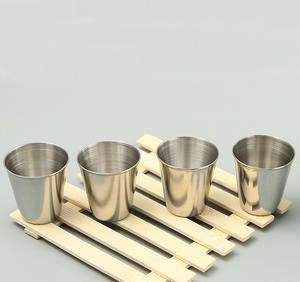 Vente en gros de petits verres à vin en acier inoxydable, ensemble de 4 verres à bière portables, logo personnalisable, verres à <span class=keywords><strong>liqueur</strong></span> pour le camping en plein air - Product Image 4