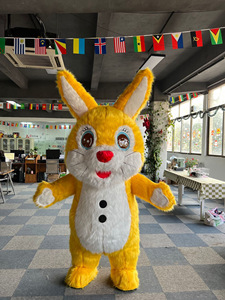 Costume de mascotte de lapin de Pâques à oreilles courtes unisexe Lapin rose de dessin animé pour adultes Fête de Noël Peluche style <span class=keywords><strong>anime</strong></span> pour défilé - Product Image 6