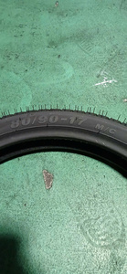 Neumático Premium K139 para Motocicleta y Scooter, Neumático TT/TL de Alto Agarre para Carreteras Urbanas y Desplazamientos Diarios - Product Image 2