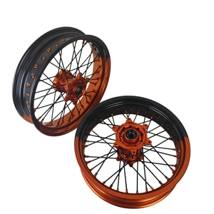 Juego de Ruedas de Aluminio CNC 7116-T6 Bicolor de 17 Pulgadas para KTM EXC <span class=keywords><strong>Enduro</strong></span>, Piezas de Motocicleta Todoterreno, Llantas - Product Image 3